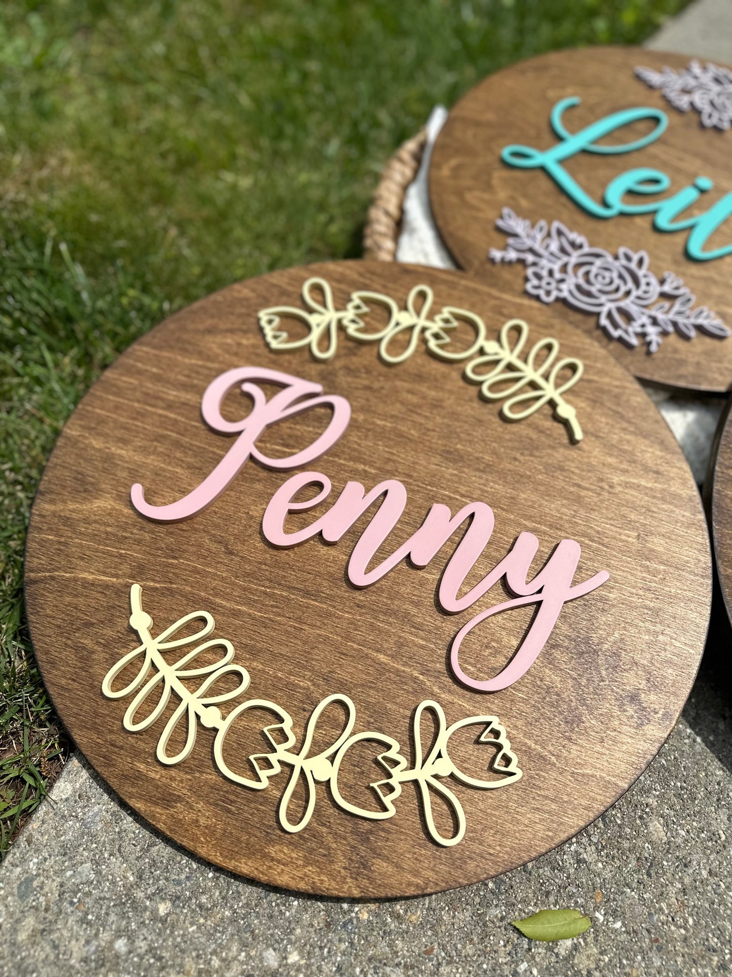 Wildflowers Round Personalized Nursery Name Sign